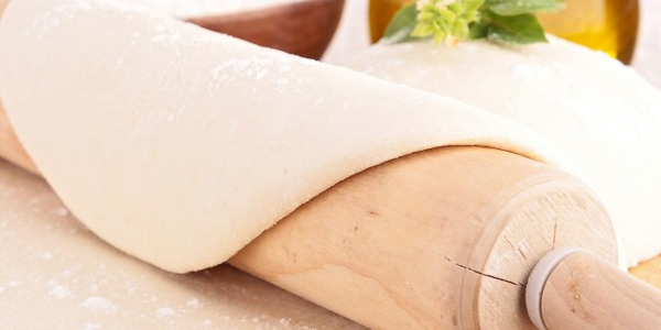Recette de Pâte à Pizza facile (avec et sans gluten)