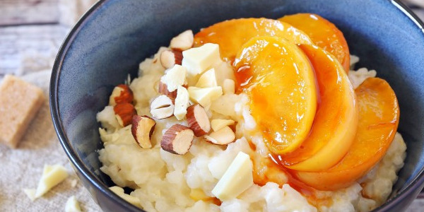 Recette de Riz au lait à la fève tonka et aux pommes cuites à l’huile d’olive